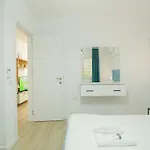Miku Apartment-premium 2bd At Wilson Square