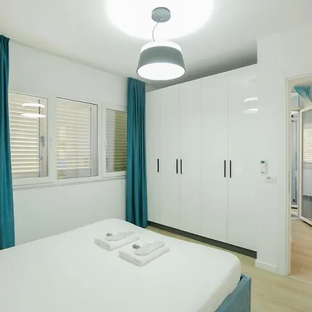 Miku Apartment-premium 2bd At Wilson Square Apartment Tirana