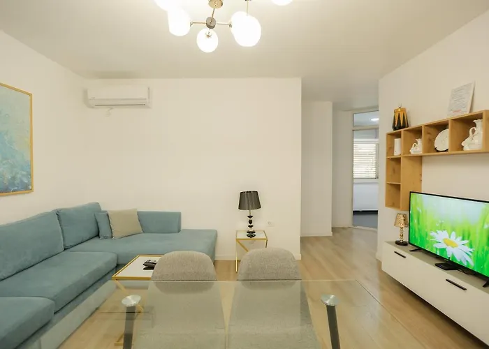 Miku Apartment-premium 2bd At Wilson Square 公寓 地拉那